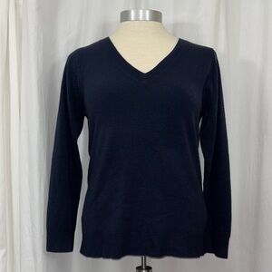 Croft & barrow navy blue v-neck sweater
